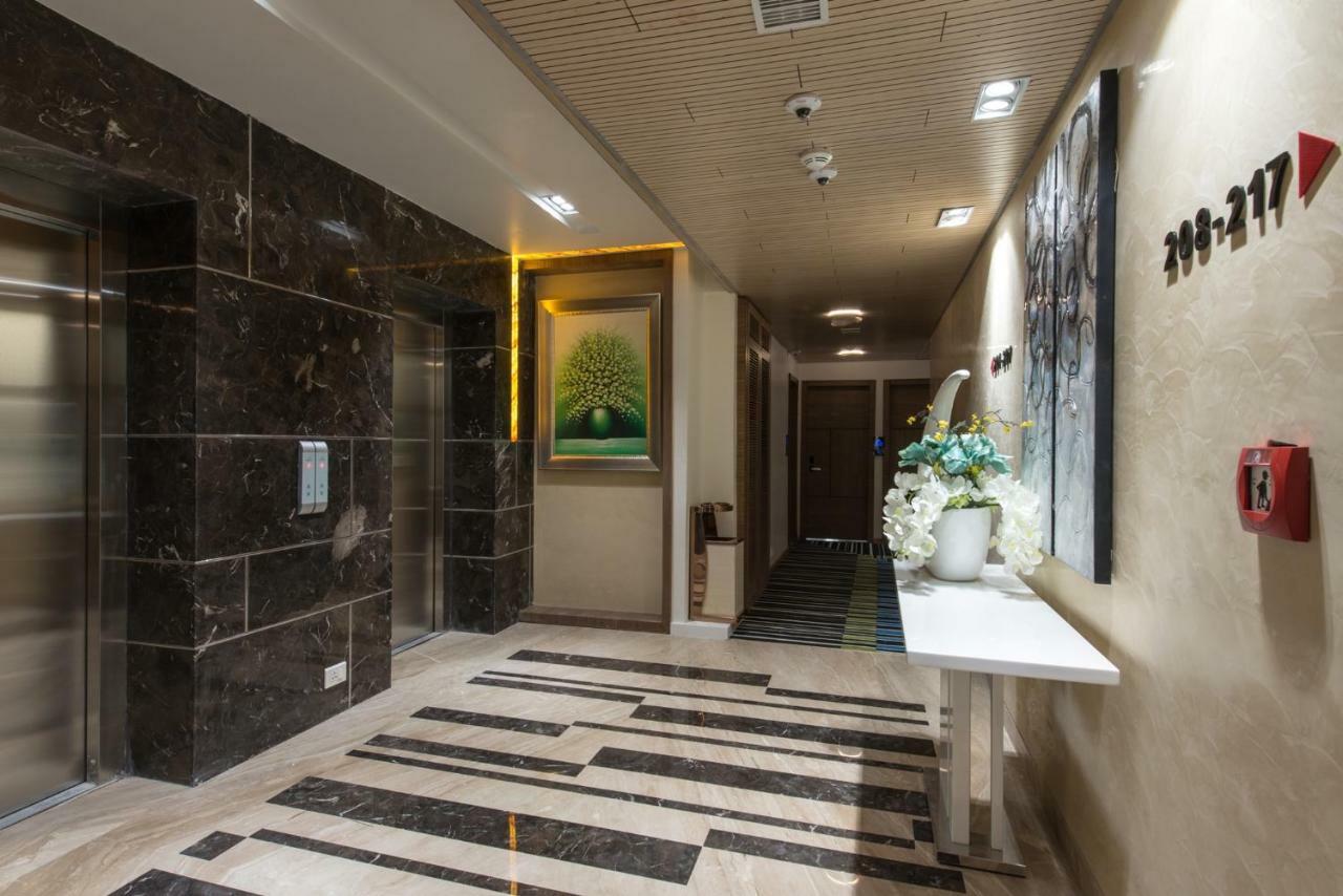 Hotel Atishay Бопал Екстериор снимка